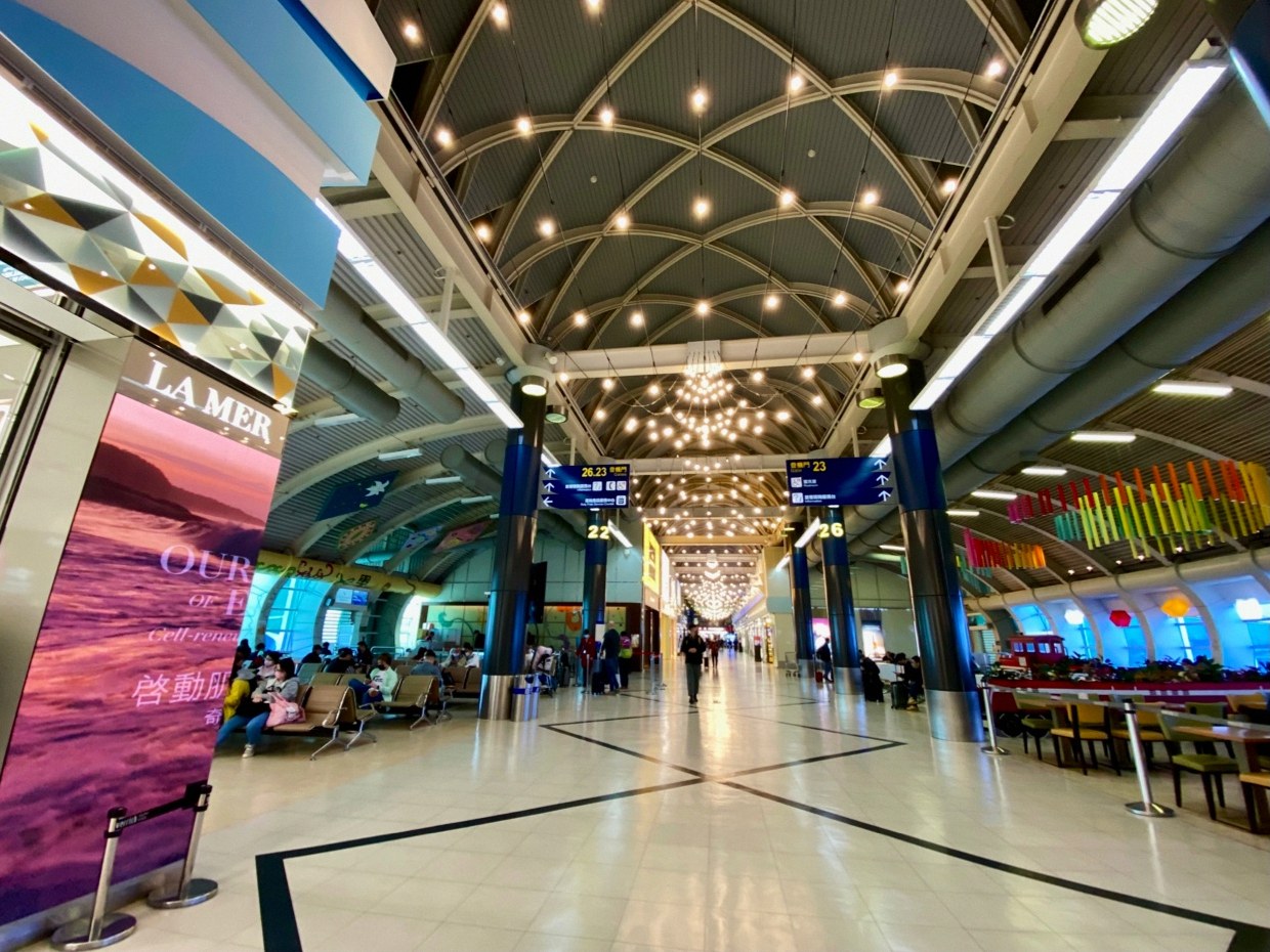 가오슝 공항 흡연실 위치 2