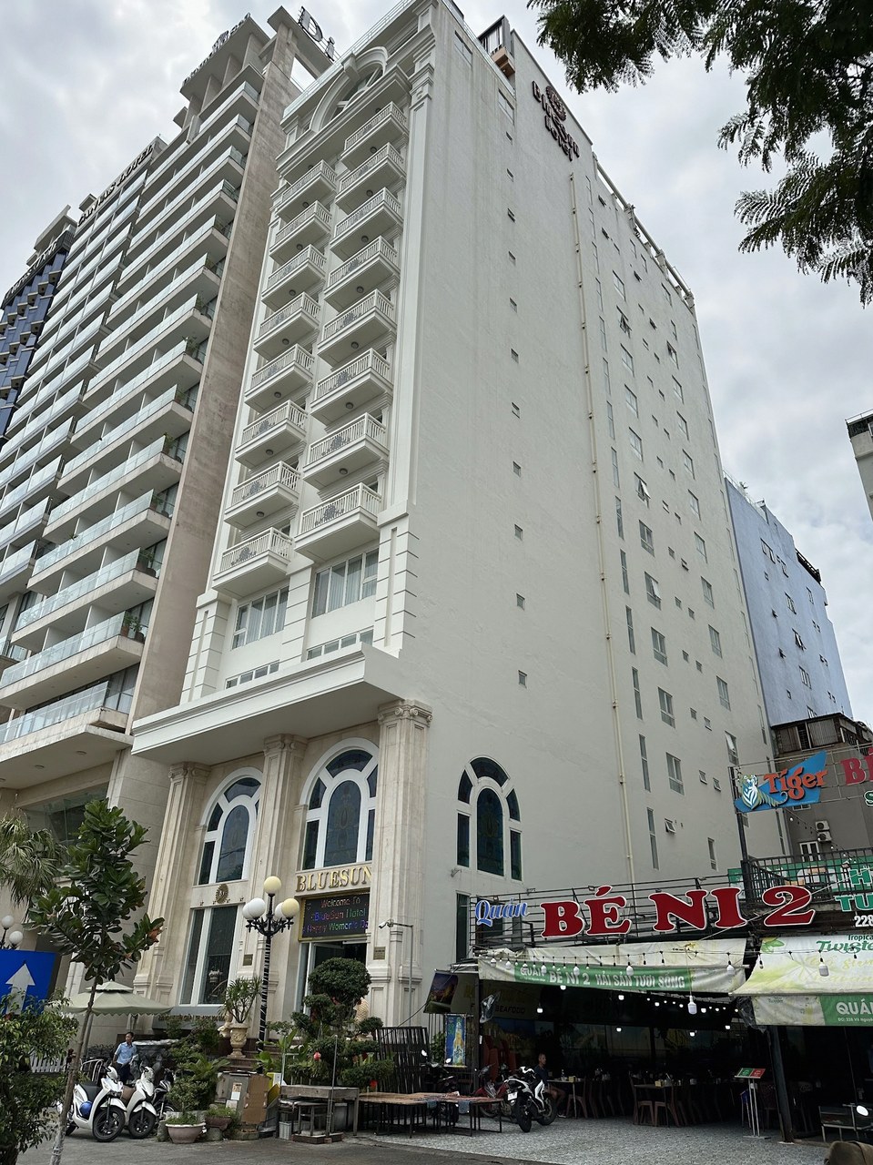 블루선 다낭 비치 호텔 1